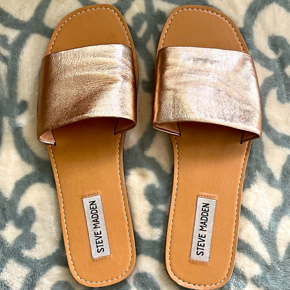 Steve Madden Island Sandals Rose Gold